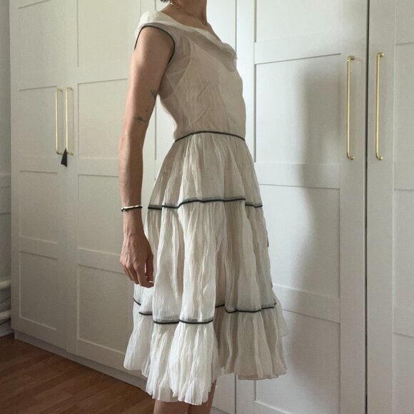 1950s Cream Crinkle Sheer Dress - Picture 6 of 11